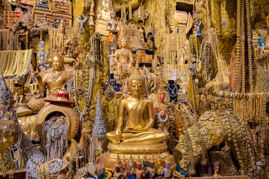 THAILAND NAKHON NAYOK WAT MANEEWONG