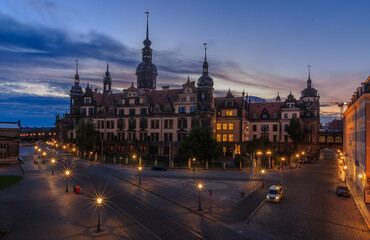 Obraz premium Dresden Old Town Historic Skyline at Twilight, Germany