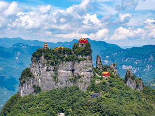 Naklejka premium Tianzhu Mountain Temple Scenery, Yichang Hubei China