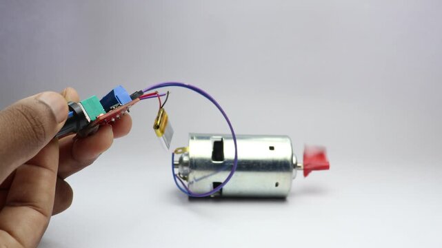 PWM speed controller powered by a small lithium polymer battery is controlling the DC motor