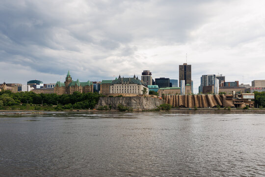 Ottawa river panoramic view of city skyline and architecture