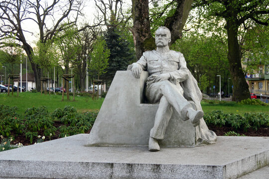 Goleni&oacute;w, Poland. J&oacute;zef Piłsudski Monument in J&oacute;zef Piłsudski Square
