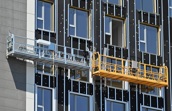 Suspended Platform (ZLP) on wall