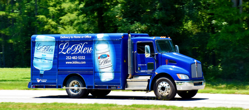 Le Bleu Corporation Truck,  Interstate 95, North Carolina, USA