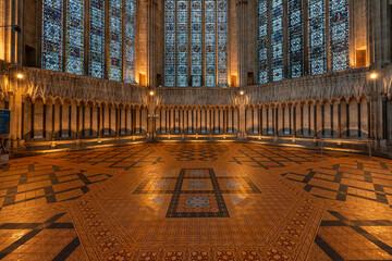 interior design and dome decoration of York Minster © Muren
