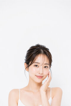 女性,美肌,日本人女性,20代女性,30代女性,40代女性,美容,スキンケア,素肌,透明感,ツヤ肌,ハリ肌,うるおい肌,美白,毛穴ケア,保湿,エイジングケア,アンチエイジング,肌質改善,健康肌,ナチュラルメイク,すっぴん,笑顔,横顔,ポートレート,顔アップ,フェイスケア,美容医療,美容皮膚科,レーザー治療,ピーリング,ダーマペン,美容液,化粧水,セルフケア,韓国美容,清潔感,ライフスタイル,健康,