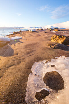 Guba Voronya, Barents Sea bay. Kola Peninsula winter landscape