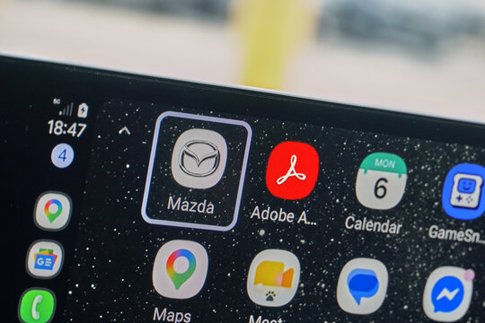 Mazda CX-70 display showing apps in vehicle interior