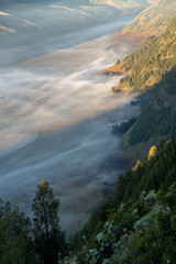 Morning sun over the hills and valley © Rio