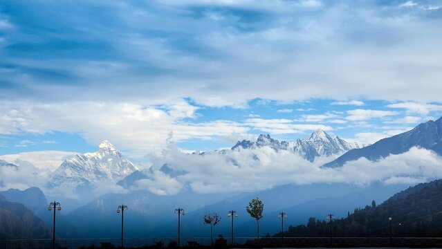 Scenic mountain view of Auli, Uttarakhand