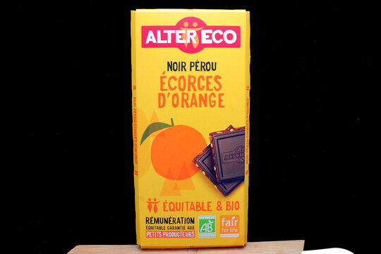 Chocolat du P&eacute;rou aux &eacute;corces d'orange Alter eco