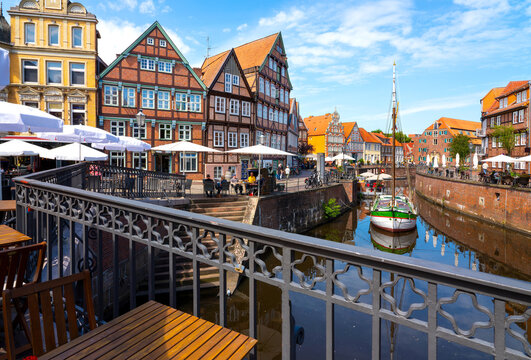 Hansestadt Stade am Flusslauf der Schwinge, Innenstadt/Altstadt am Fischmarkt