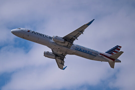 Sunport International Airport 7-5-2026 Albuquerque, NM USAAmerican Airlines Airbus A321 N167AN Medal of Honor livery departure from runway 8 at Albuquerque Sunport international airport.