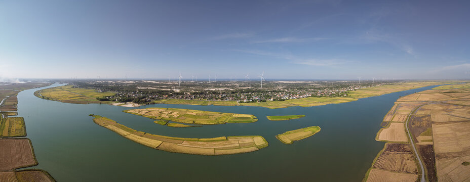 Island River Panorama