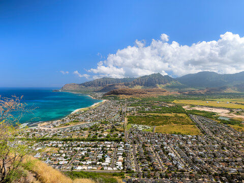 Mountain View of Hawaiian Valley