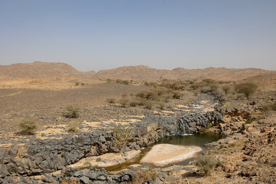 Algeria, Sahara, Desert, Arid, dry, hoggar, mountains, trekking, hiking, outdoor, 