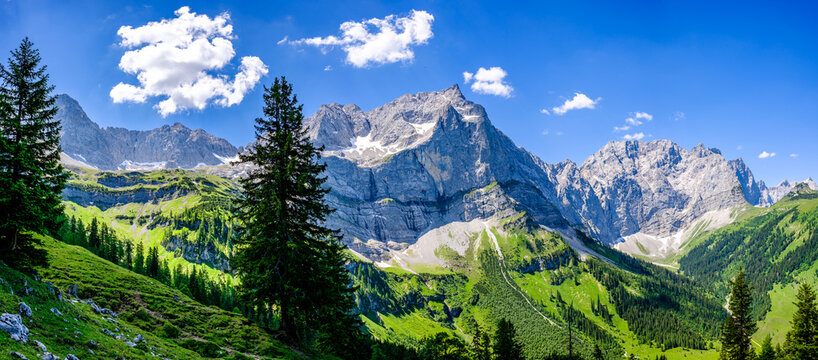famous valley in austria - alpe eng