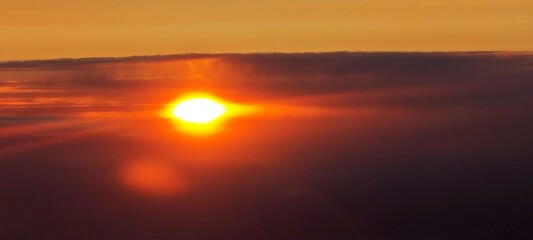 Fototapeta premium Glühender Sonnenuntergang auf La Palma