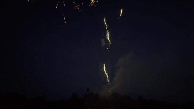 Screaming Streamer Fireworks & Crowd