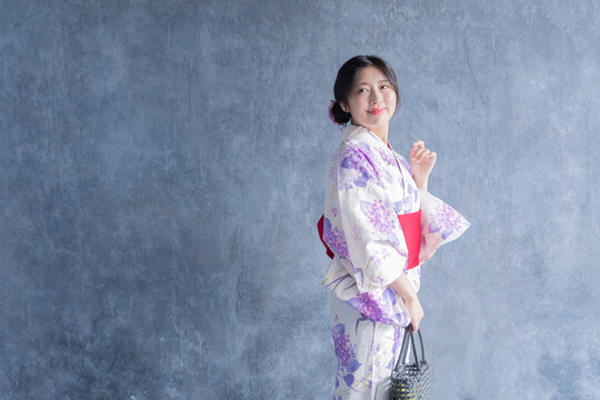 浴衣の女性