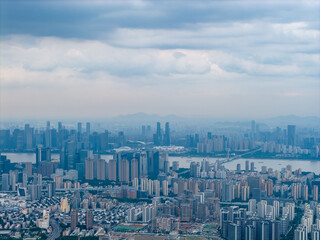 Obraz premium Aerial Photography of Hangzhou's West Lake Before a Heavy Rainstorm 