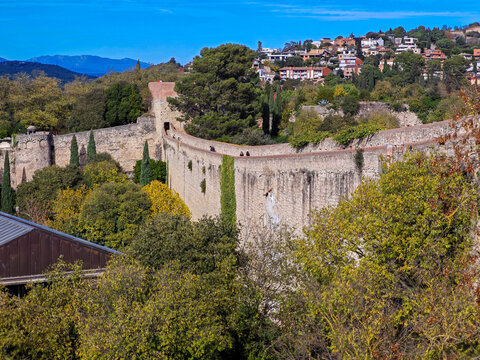 Girona city walls, Carolingian defensive sandstone construction, Cultural Heritage Site, Girona, Catalonia, Spain