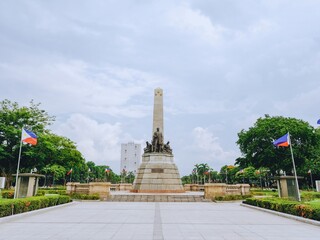 Fototapeta premium monument to the heroes of the unknown soldier