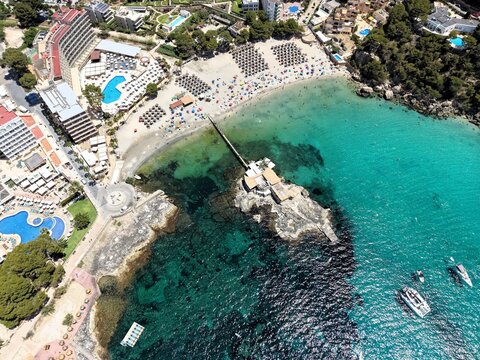 Mallorca, Playa Camp de Mar Illeta mit Insel Restaurant 