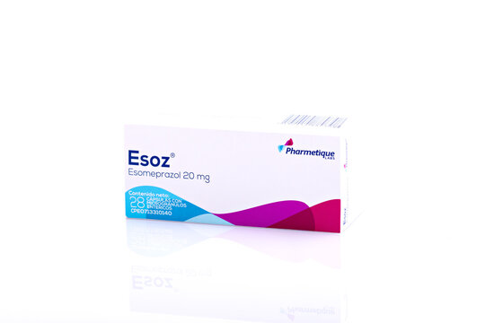 Esoz Esomeprazol 20 mg Capsule Box Isolated on White Background
