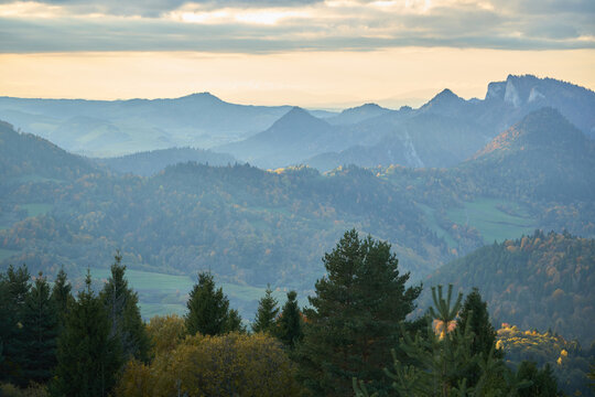 Scenic autumn panorama of Pieniny National Park with famous rocky summits in Poland.