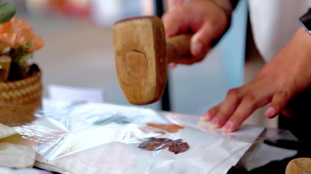 Ecoprint Batik is a batik-making technique that uses natural materials (leaves, flowers, plant stems) to create patterns directly on the fabric.