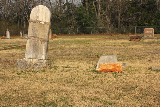 Historic Cemetery in Rural East TX. Meador Cemetery