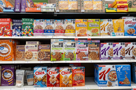 Boxes of Kellogg's, Extra, and Cheerios cereal, by WK Kellogg Co and General Mills, on supermarket shelves. Jalisco, Mexico, July 20, 2026. Zucaritas
