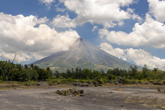 Mayon volcano, Legazpi, The Philippines