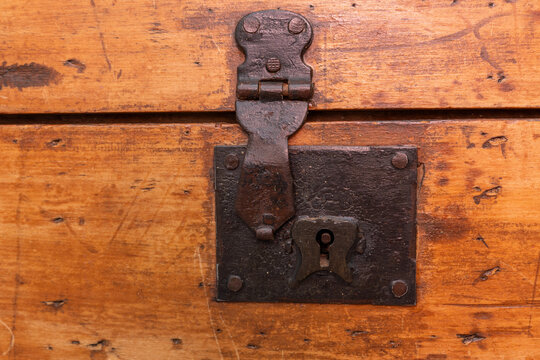 old lock ion a wooden box