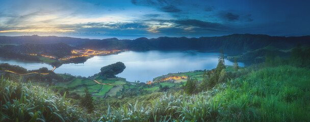 Obraz premium Mountain landscape Ponta Delgada island, Azores