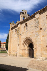 Church of San Isidoro del Carmen in the historical center of Zamora city, Spain © SoniaBonet