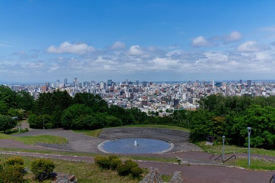 Overlook the city of Sapporo from Asahiyama Memorial Park