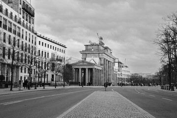 Porte de Brandebourg (XVIIIème siècle, vu depuis l'Eberstrasse) © Alexis BORG