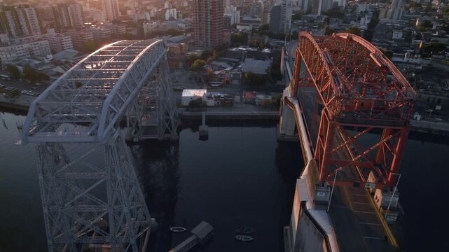La Boca, buenos aires, Argentina. puentes al atardecer