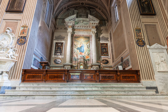 Altar in the Holy Mary of the Conception of the Capuchins Church in Rome, Italy