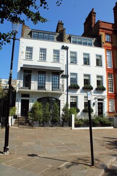 Cheyne Walk, Chelsea, London.