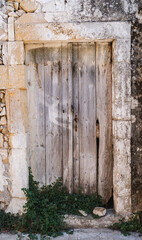 Fototapeta premium old entrance door seen from the outside of the building