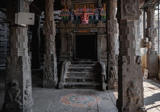 The Ekambareshwaran Temple is the largest and one of the most significant Shaivite temples in the holy city of Kanchipuram, Tamil Nadu, India.