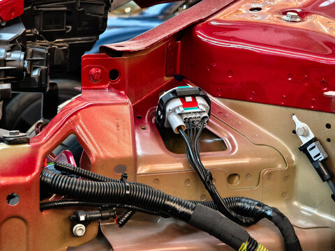 Technical illustration of automotive electrical networks including cooling mechanisms