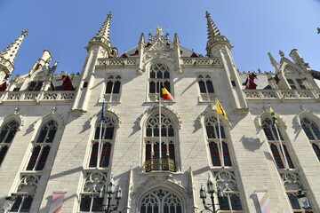 Fototapeta premium Le Palais Provincial avec ses pinacles et son style gothique à Bruges (Brugge)