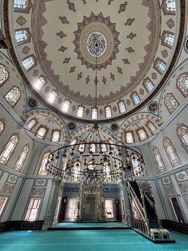 Located in Beylerbeyi, Turkey, the Hamidi Evvel Mosque was built in 1778.