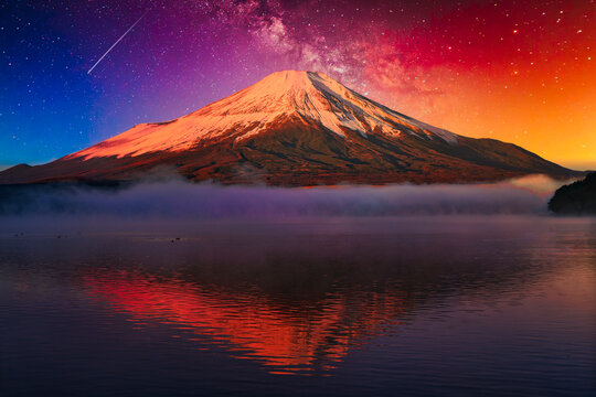 山中湖の富士山と美しい星空合成