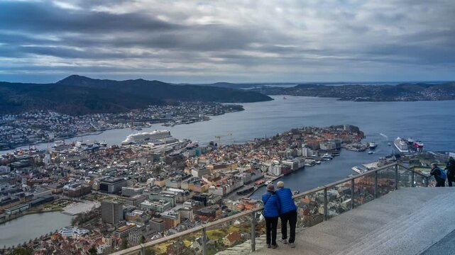 Time lapse of Bergen from Fl&Atilde;&cedil;yen Panorama viewpoint on a sunny day, Bergen, Vestland, Norway, Scandinavia, Europe