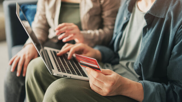 Online shopping with credit card